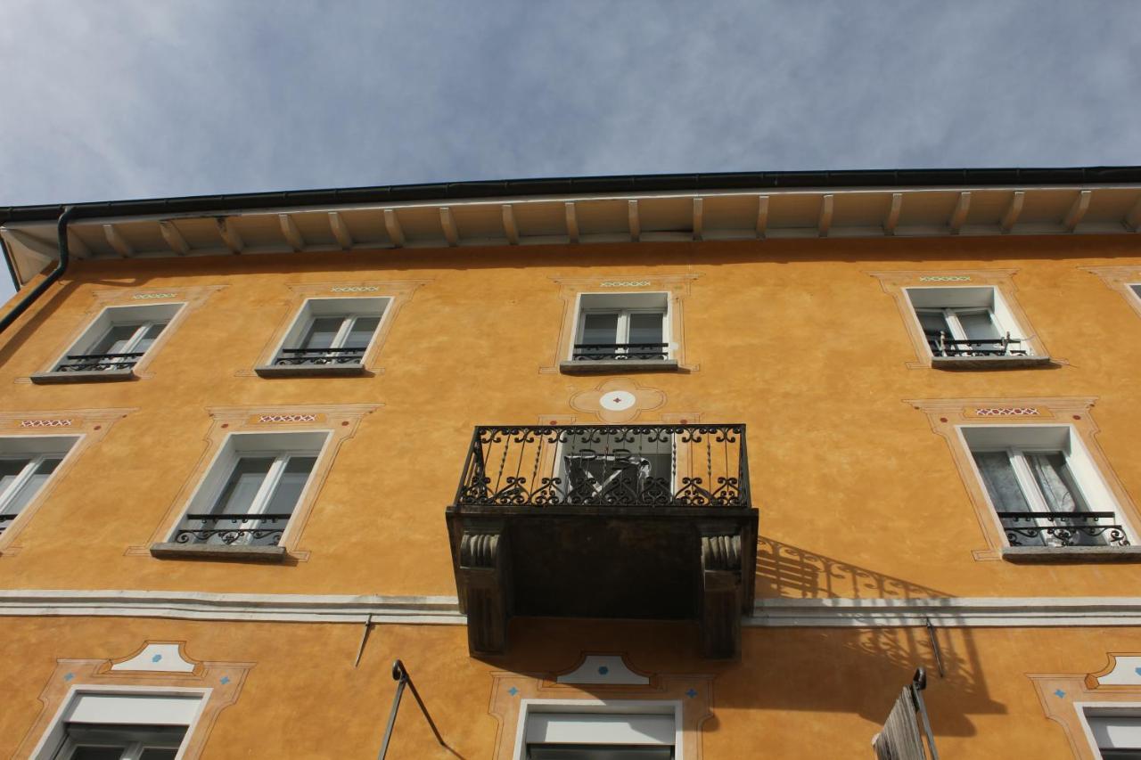 Casa Gialla Russo エクステリア 写真