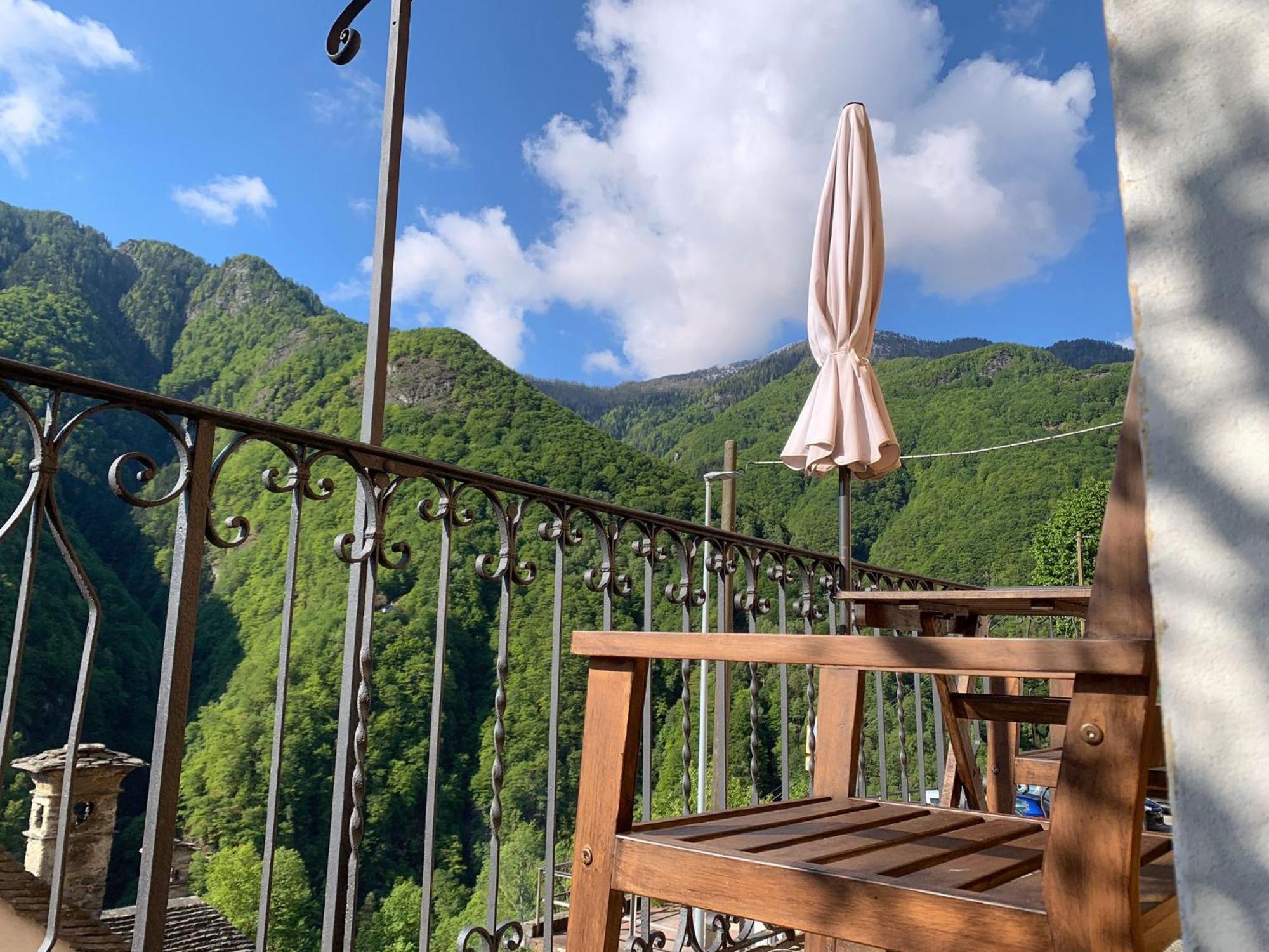 Casa Gialla Russo エクステリア 写真