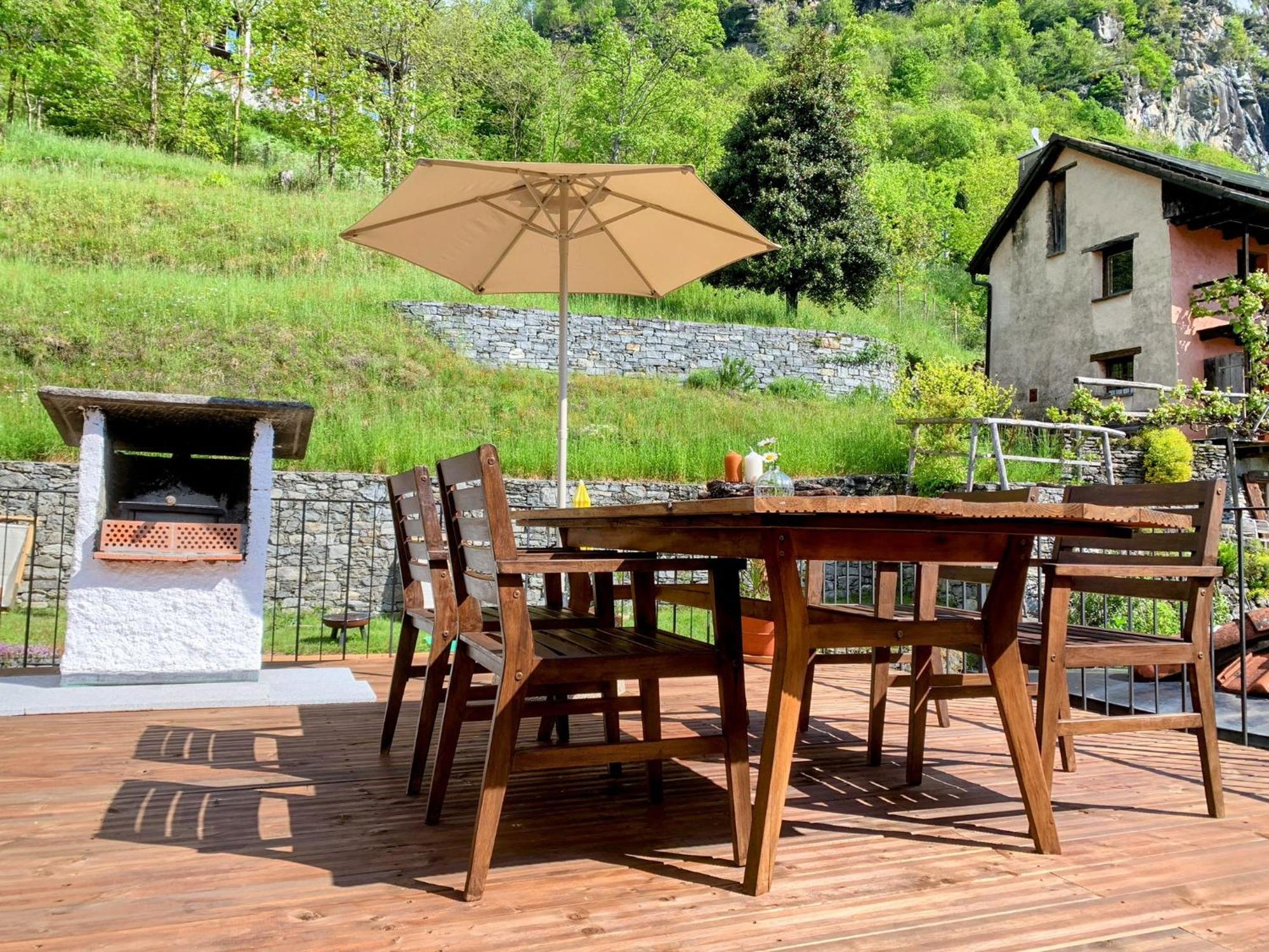 Casa Gialla Russo エクステリア 写真